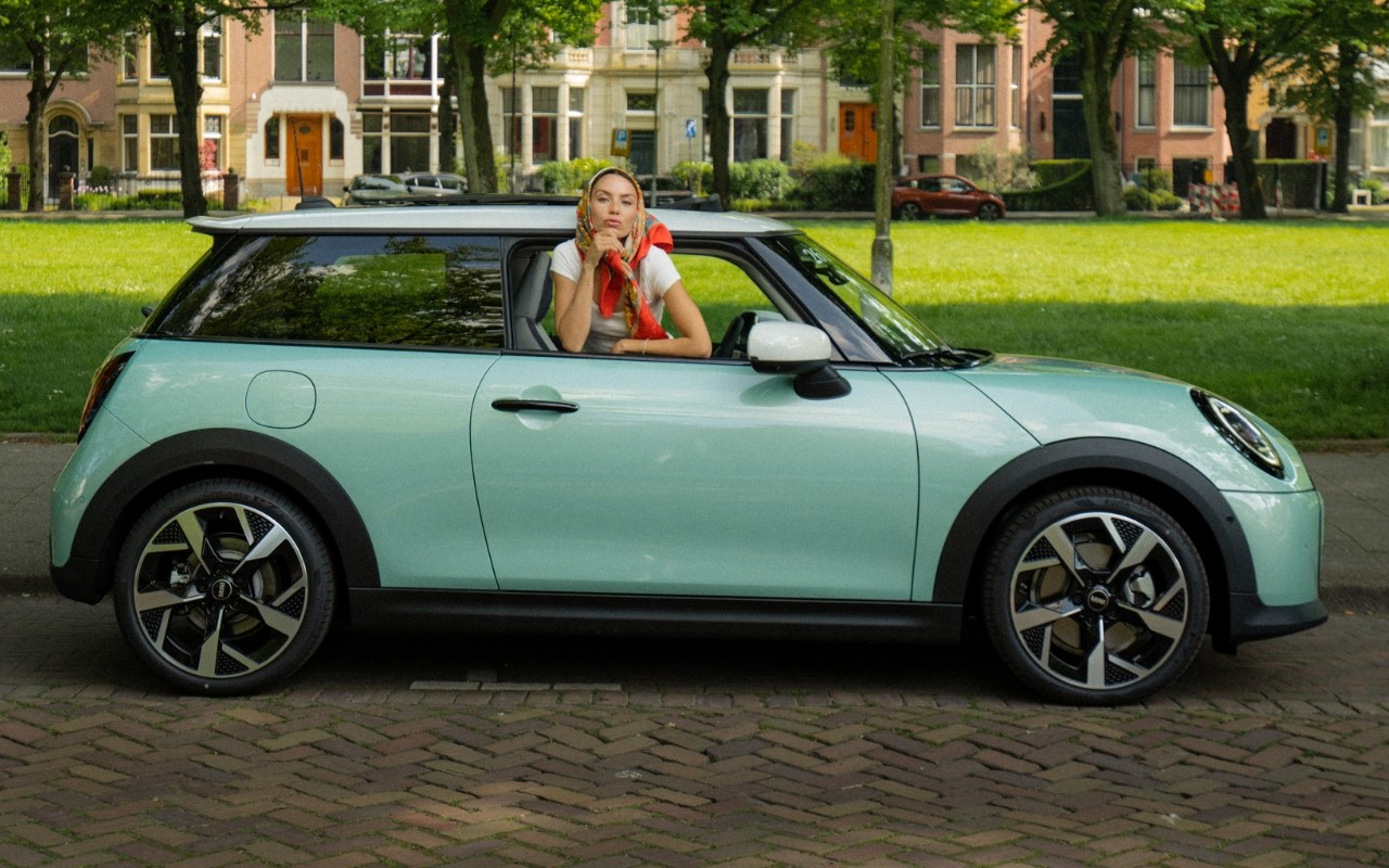 MINI Cooper C, 3-ukseline